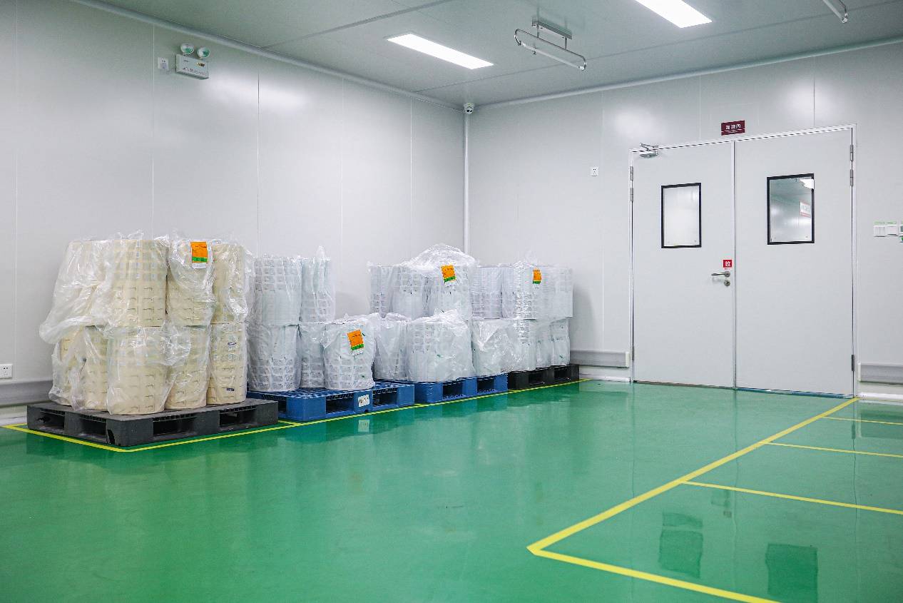 次拋與常規(guī)化妝品有何不同？探秘韻斐詩工廠，揭秘嬰兒用品的獨(dú)特之處